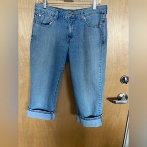 Levi’s 515 capris jeans size 10.  Lighter wash.